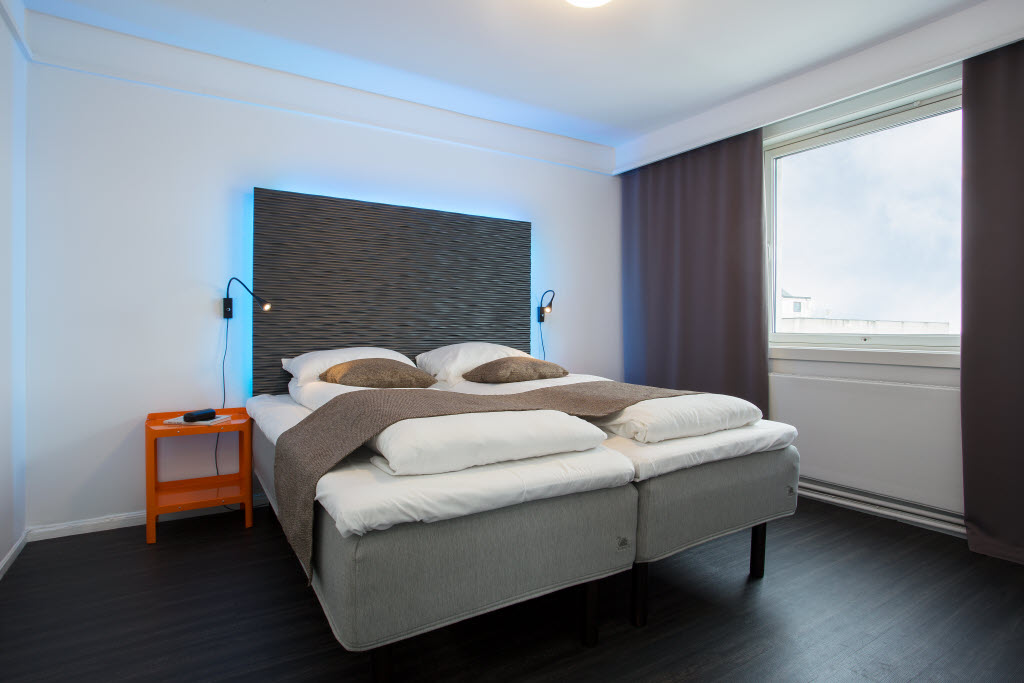 Photo by: Haakon Brox Harstad_master_suite.jpg